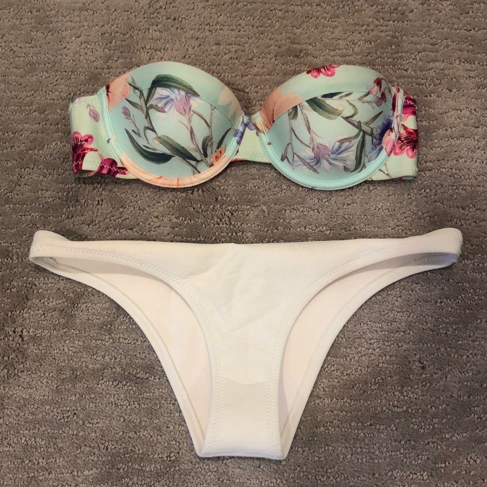 Triangl Strapless floral bikini